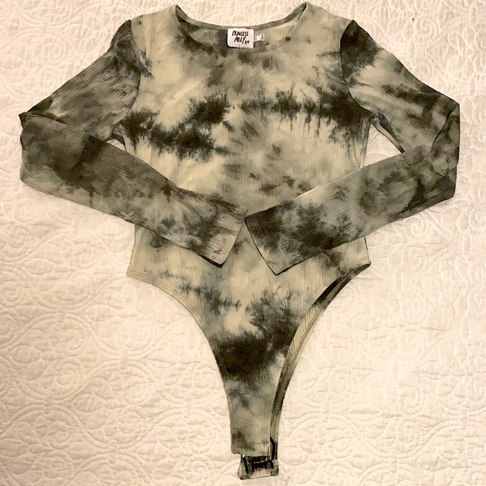 Princess Polly | Lorde Long Sleeve Bodysuit in Green Tie dye | U.S.Size 12